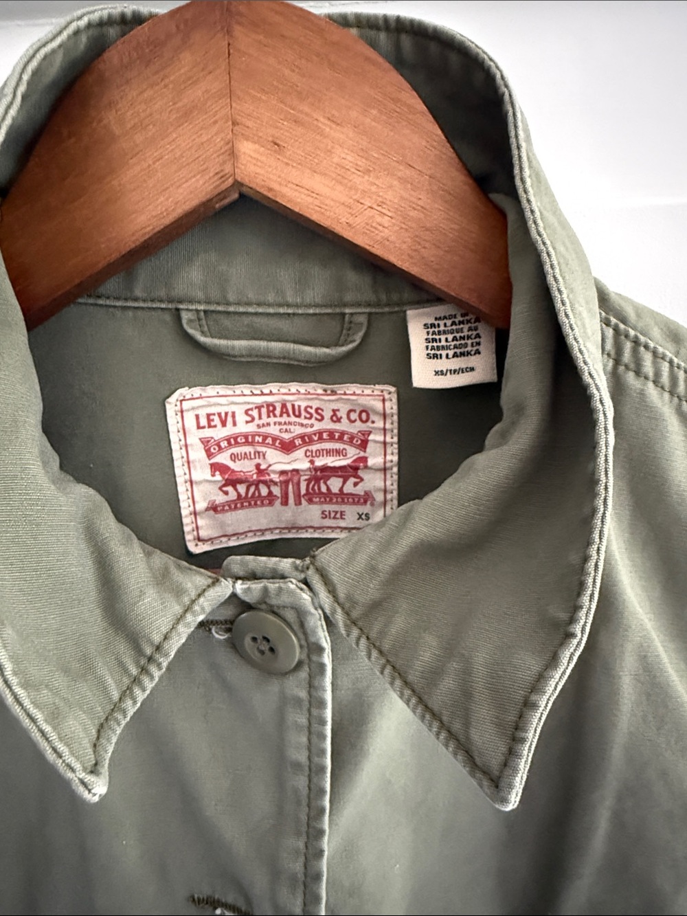 Green jacket - Picture 2 of 6